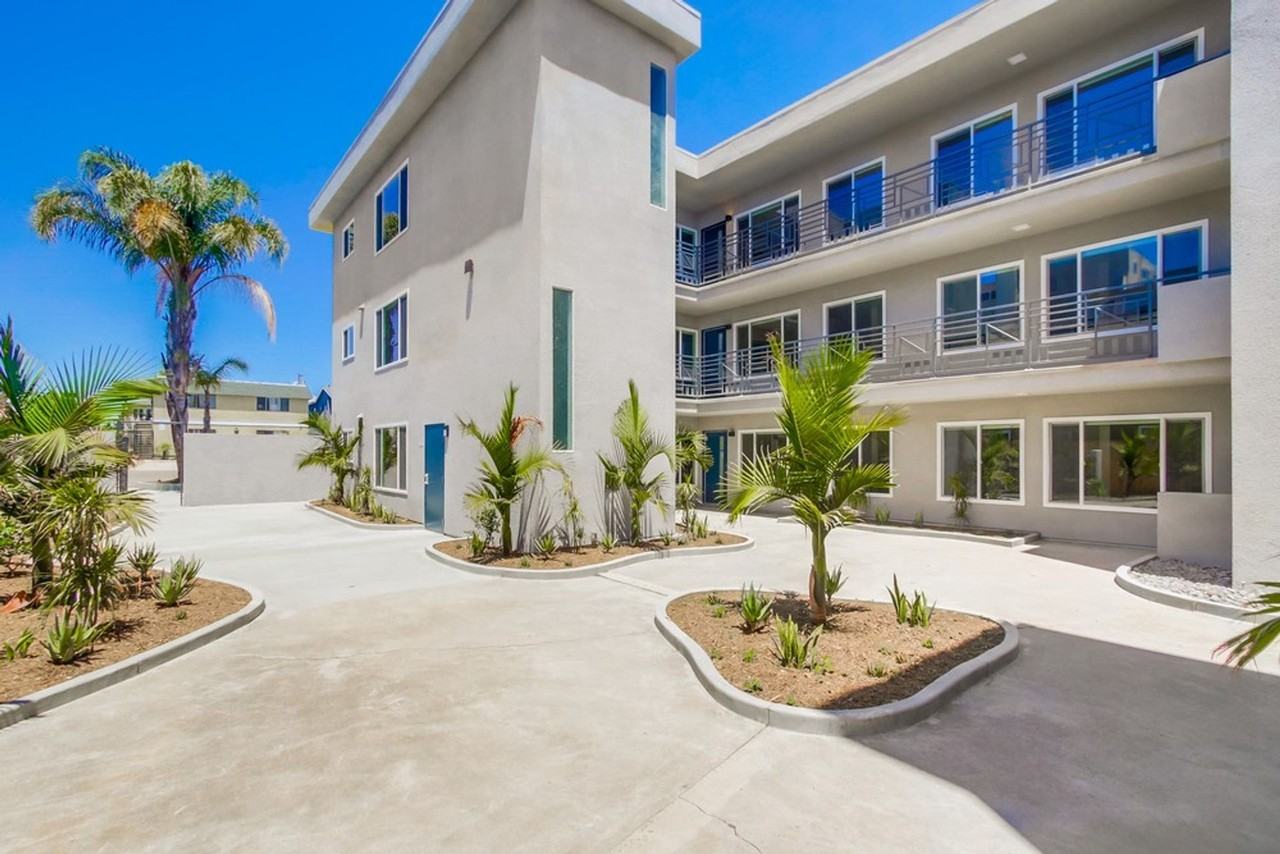 4135 Illinois Street #02 - Photo 7 of 50