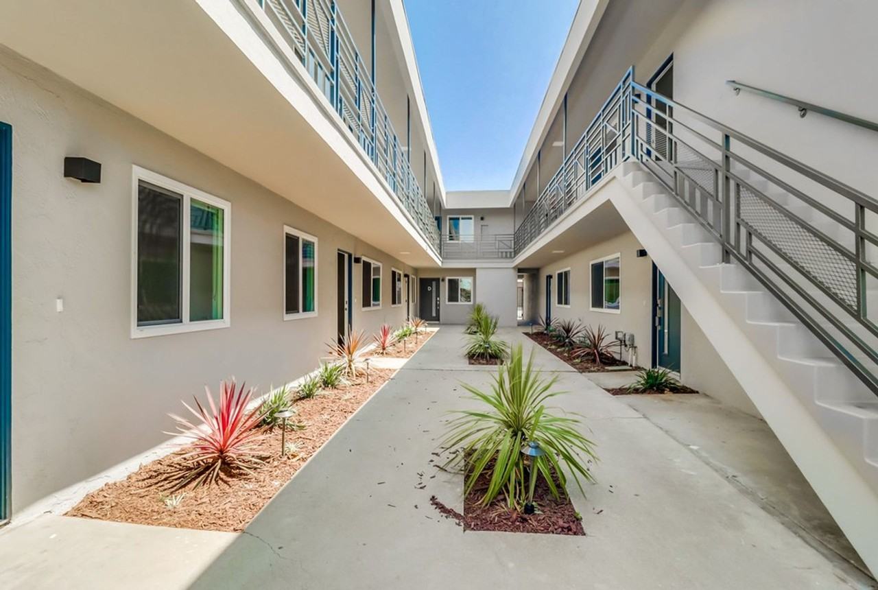 Welcome to your ideal rental in the charming community of Imperial Beach! - Photo 3 of 14