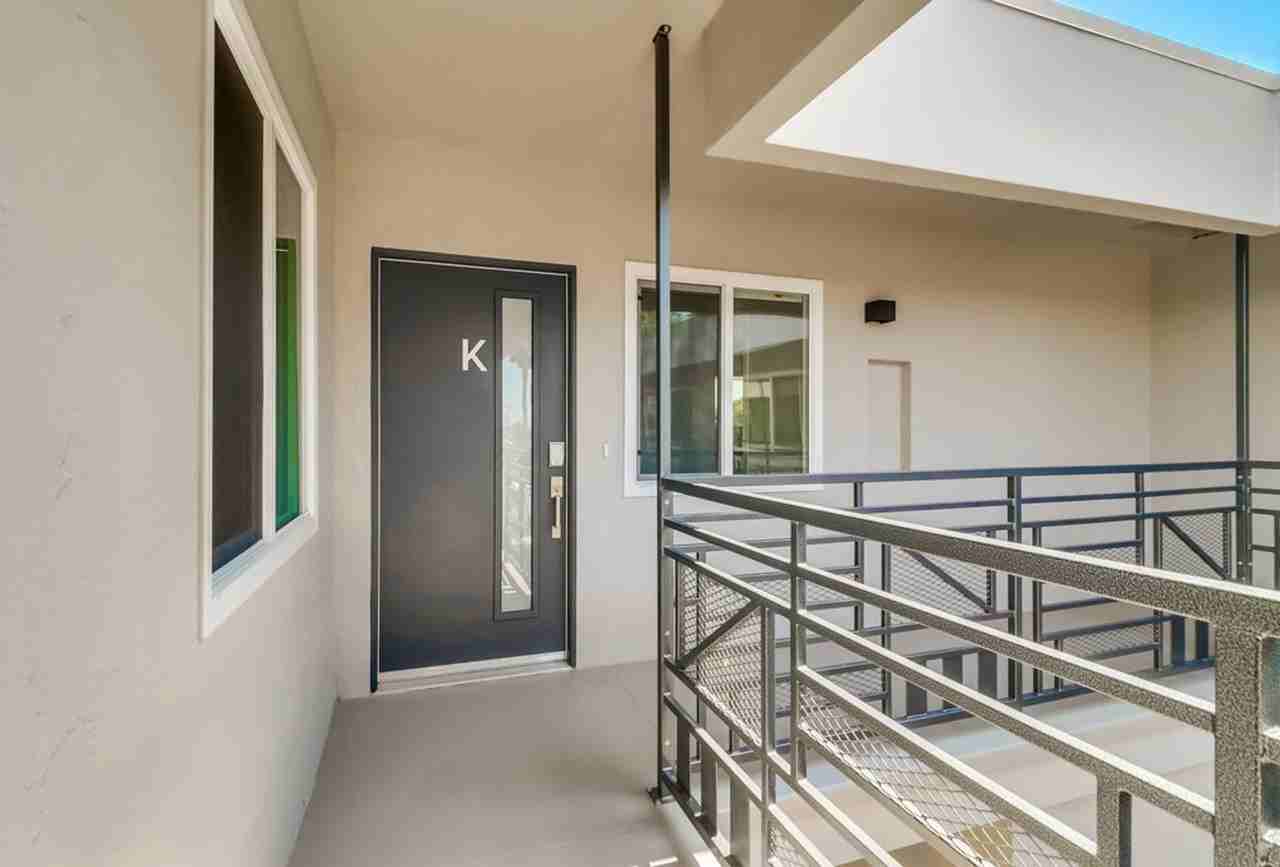 Welcome to your ideal rental in the charming community of Imperial Beach! - Photo 4 of 14