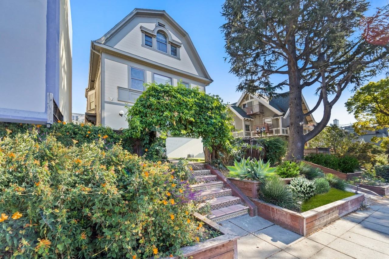 ***THIS LISTING IS FOR A ROOM IN A COLIVING COMMUNITY*** - Photo 2 of 41