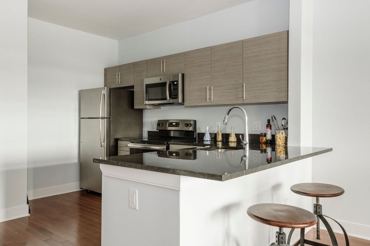 Meridia On Main - Photo 4 of 14