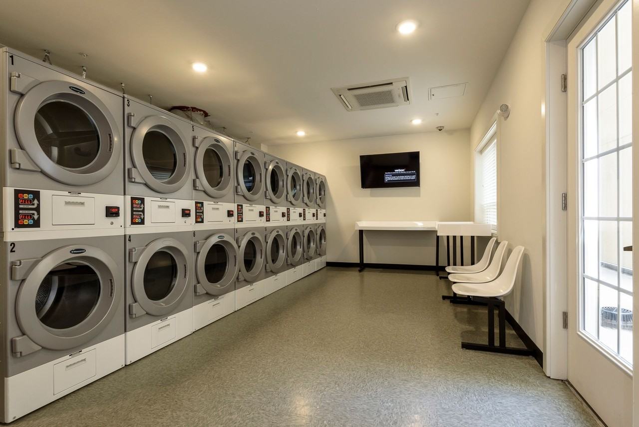 Meridia Metro - Photo 5 of 21