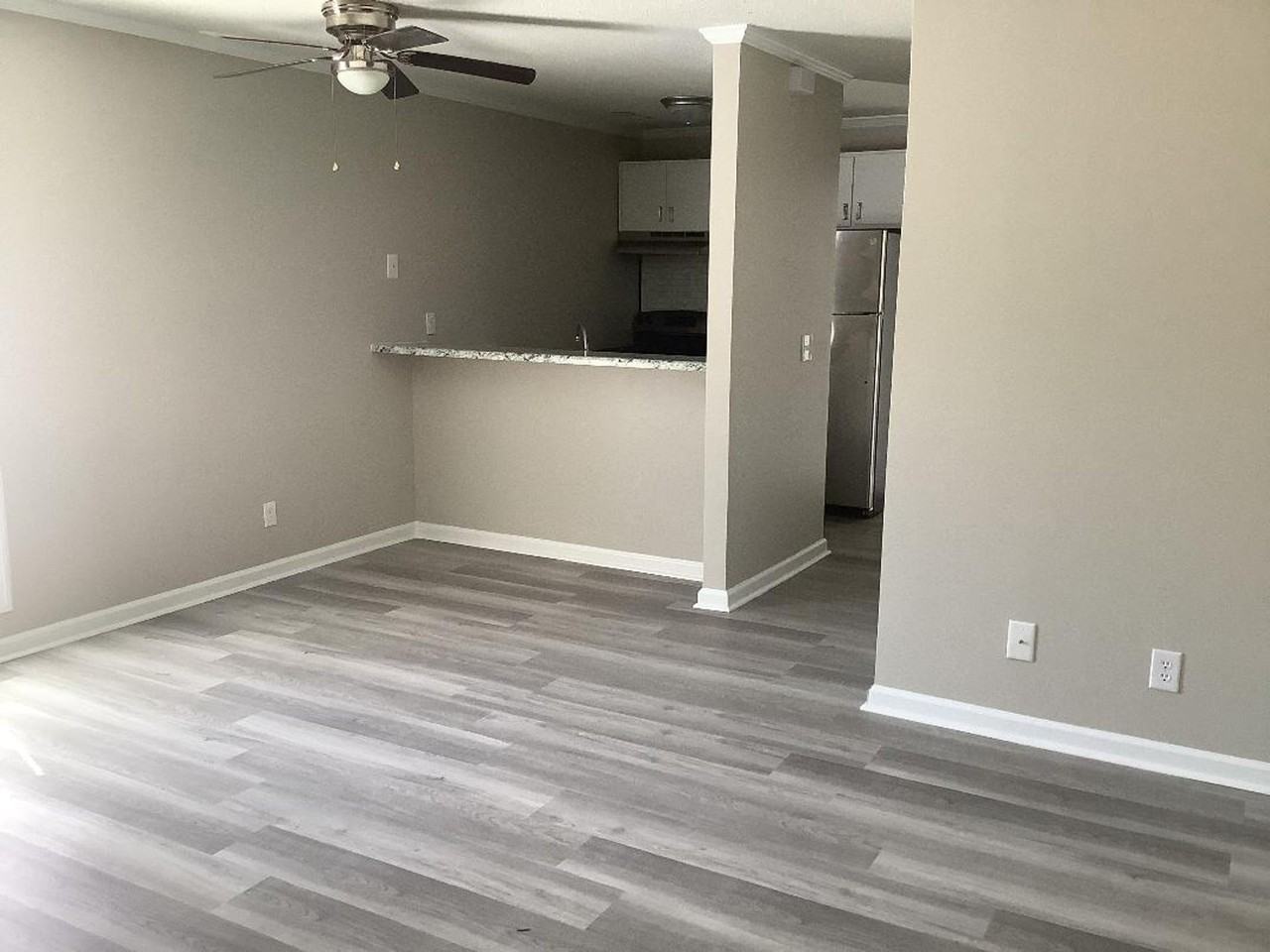 Centuy Oaks Apartments - Photo 3 of 9