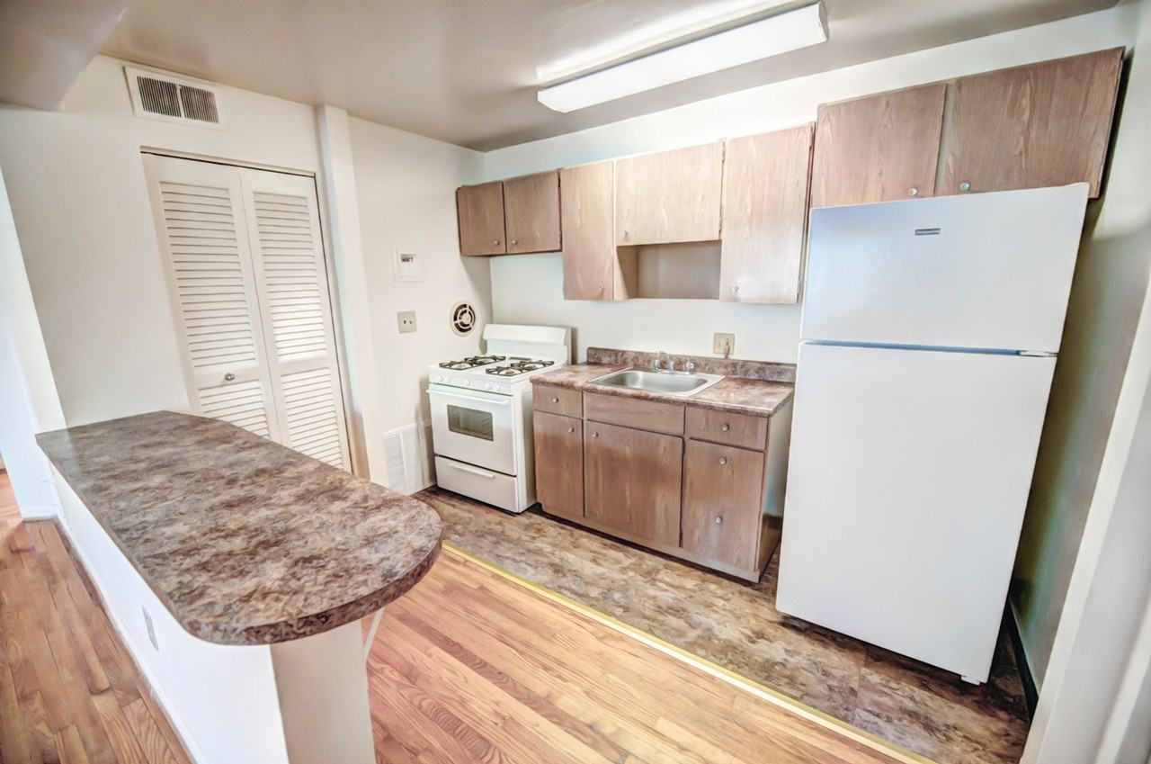 HIckory Heights Apartments - Photo 3 of 3