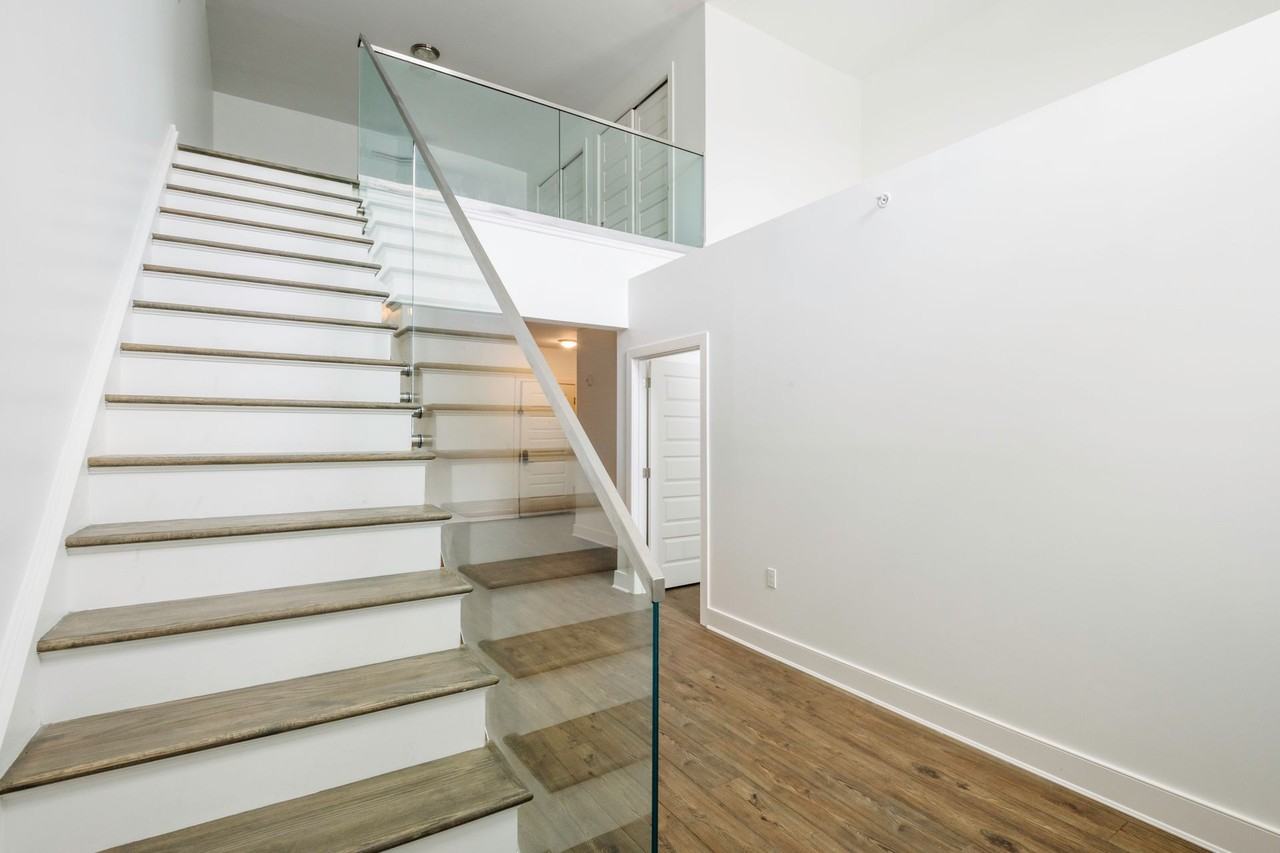 Meridia Lifestyles II - Photo 7 of 24