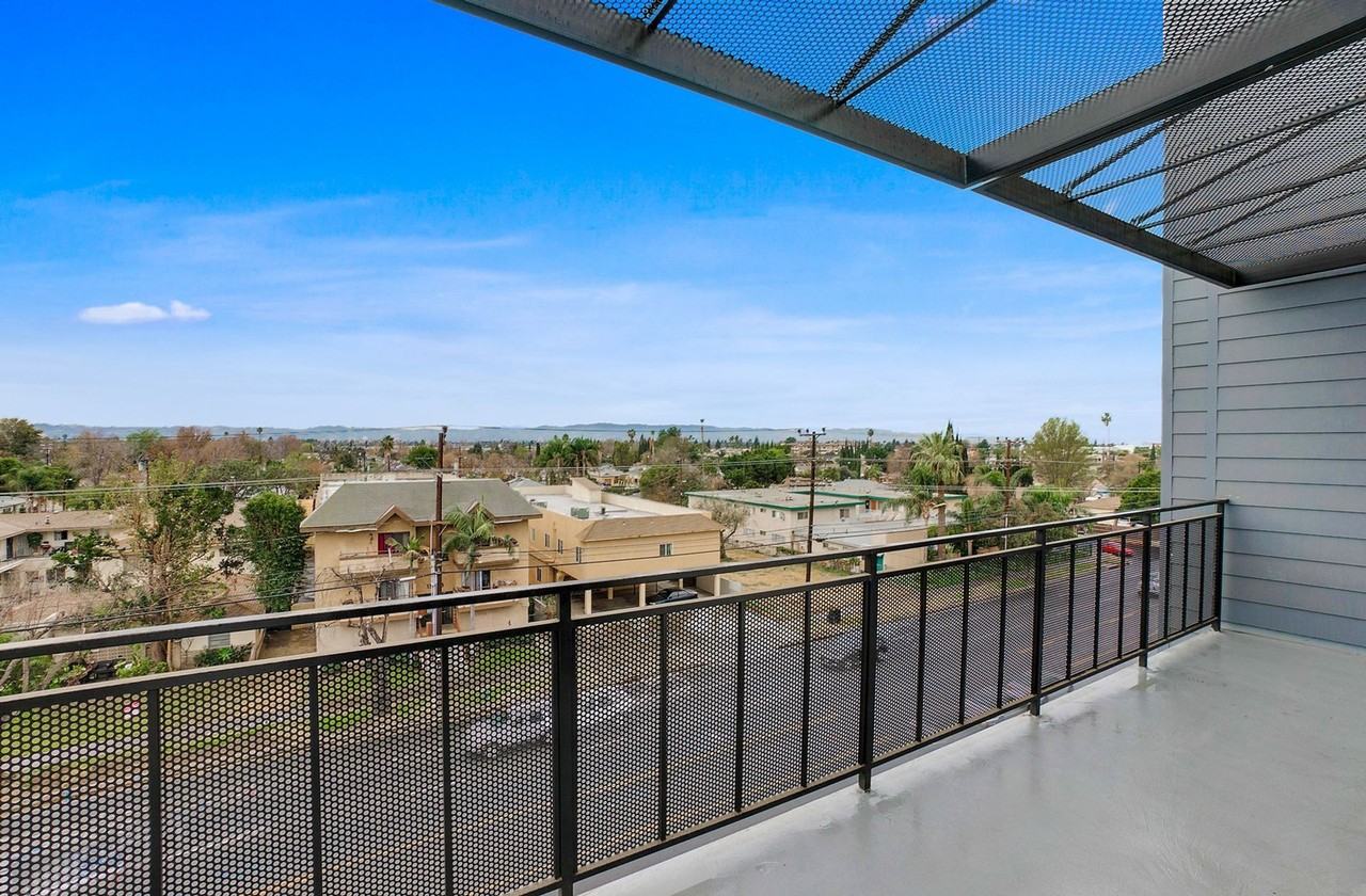 Roscoe 57 - Photo 3 of 7