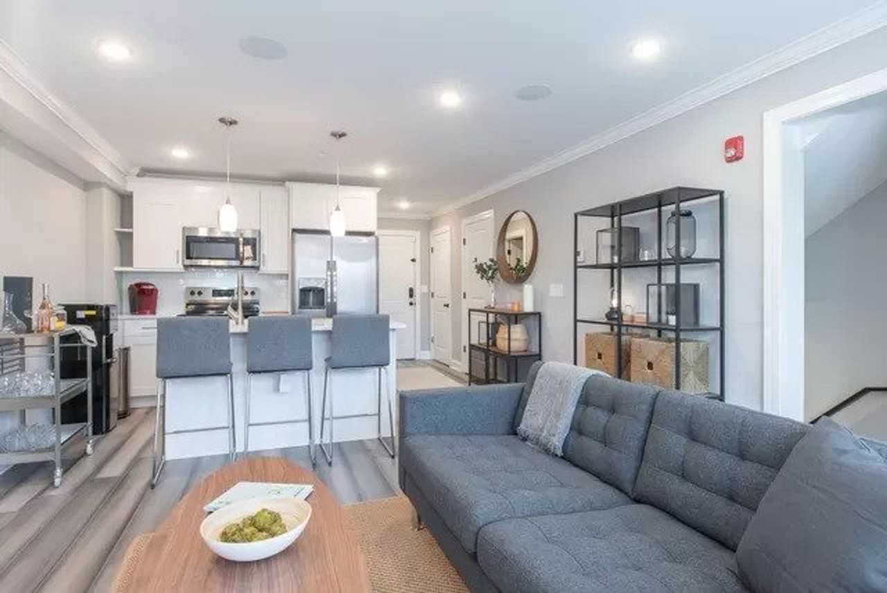 3414 W Commissioner St - Photo 4 of 5