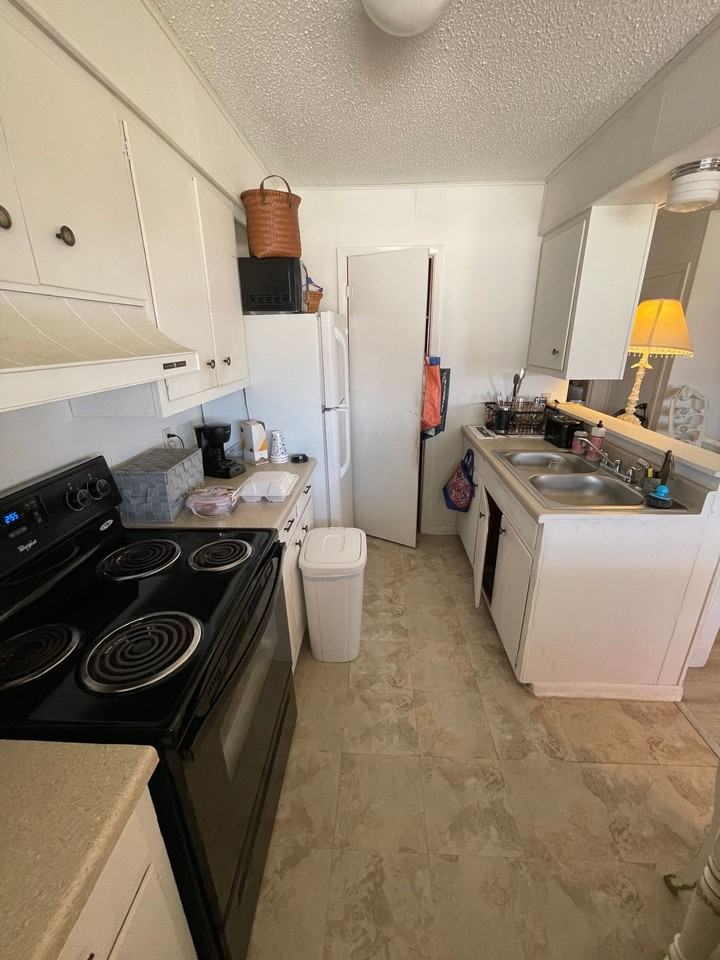 Adorable and Spacious 1 Bedroom 1 Bath in Llano, TX. - Photo 3 of 5