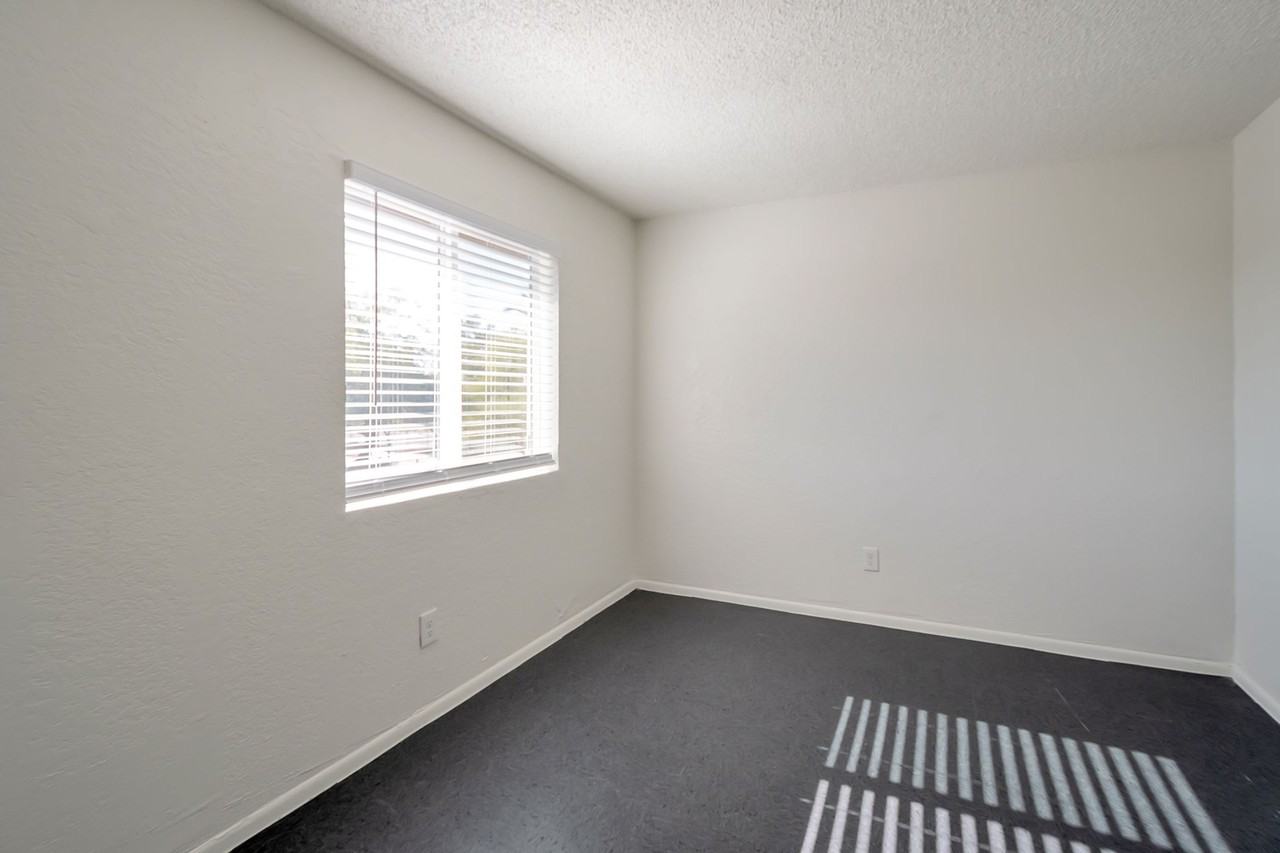 Starlight Apartment Homes - Photo 7 of 50