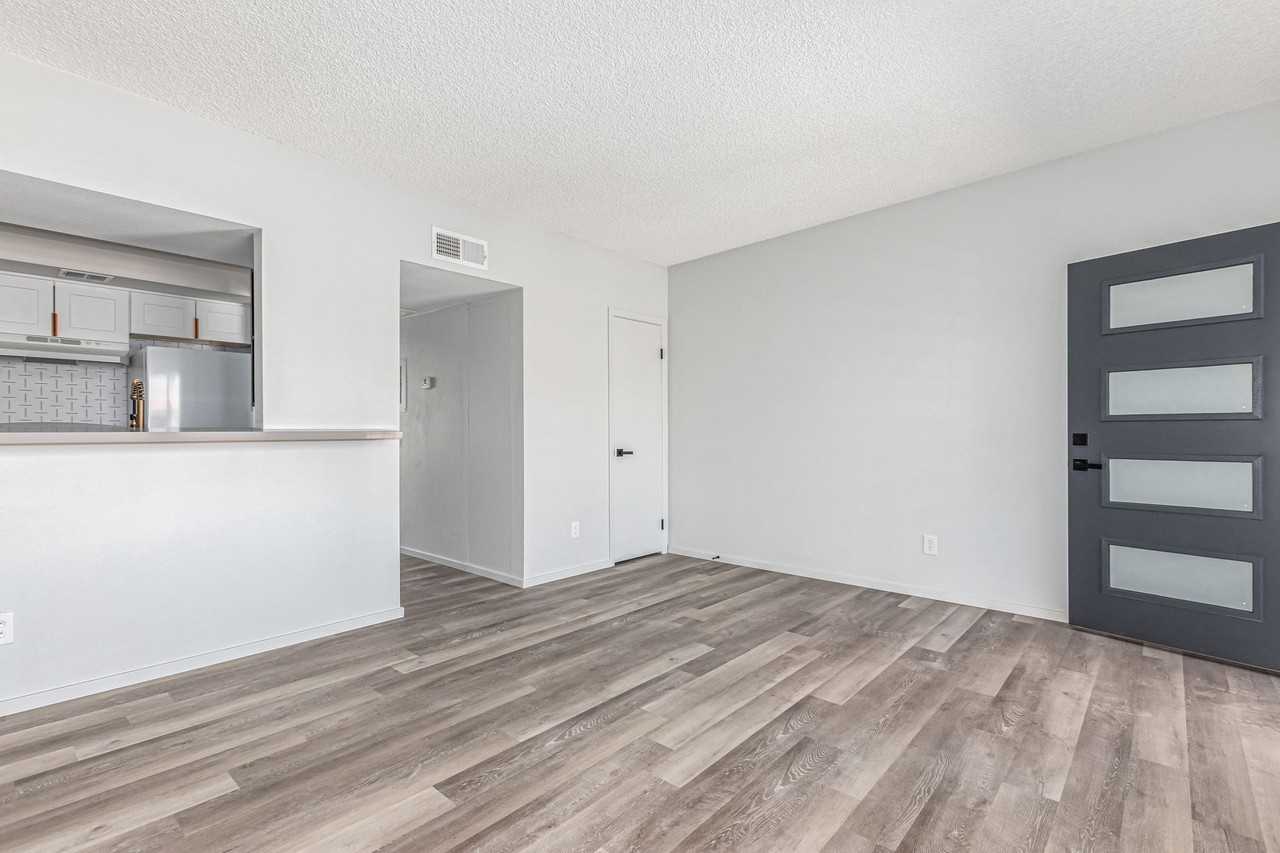 Venture on 36th St - Photo 2 of 15