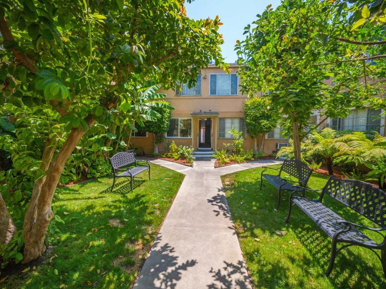 1136-1160 N. El Centro Ave - Photo 5 of 13