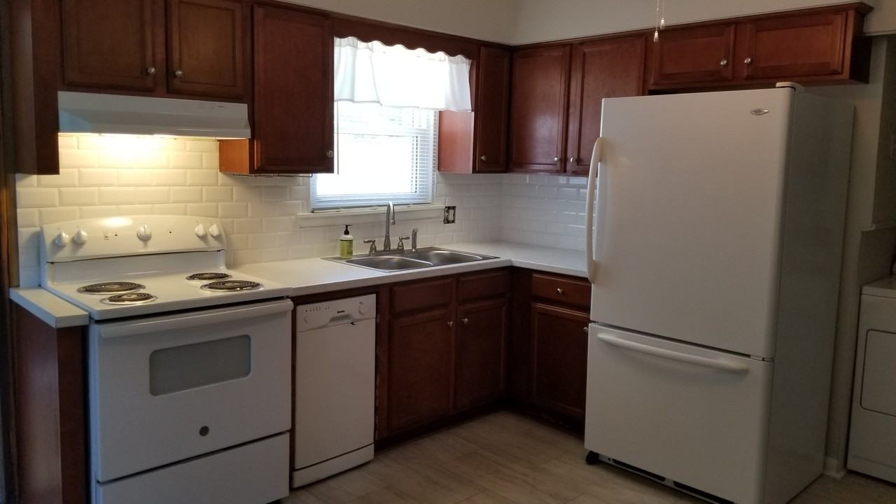 206 Kingston Rd #NA - Photo 3 of 22