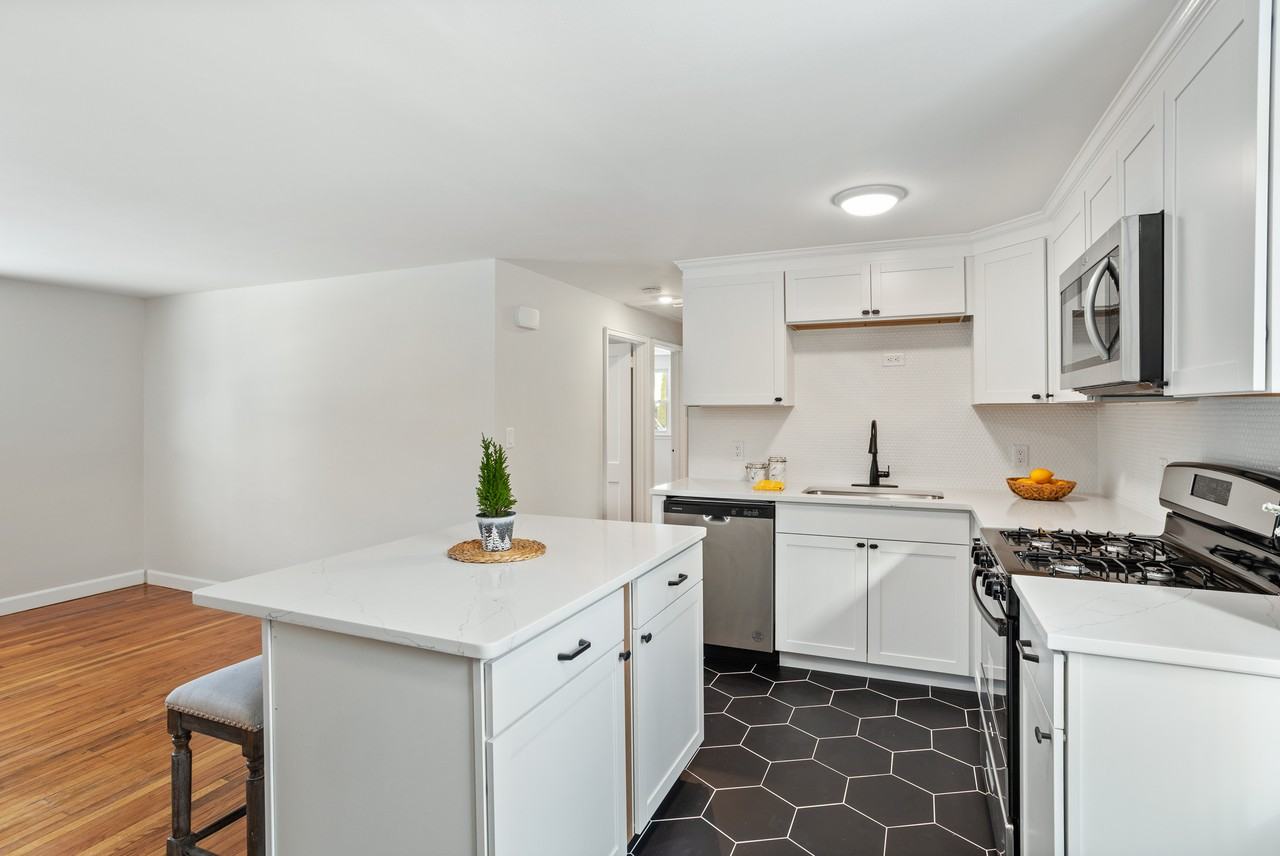 13 Genetti Street #13 - Photo 2 of 17