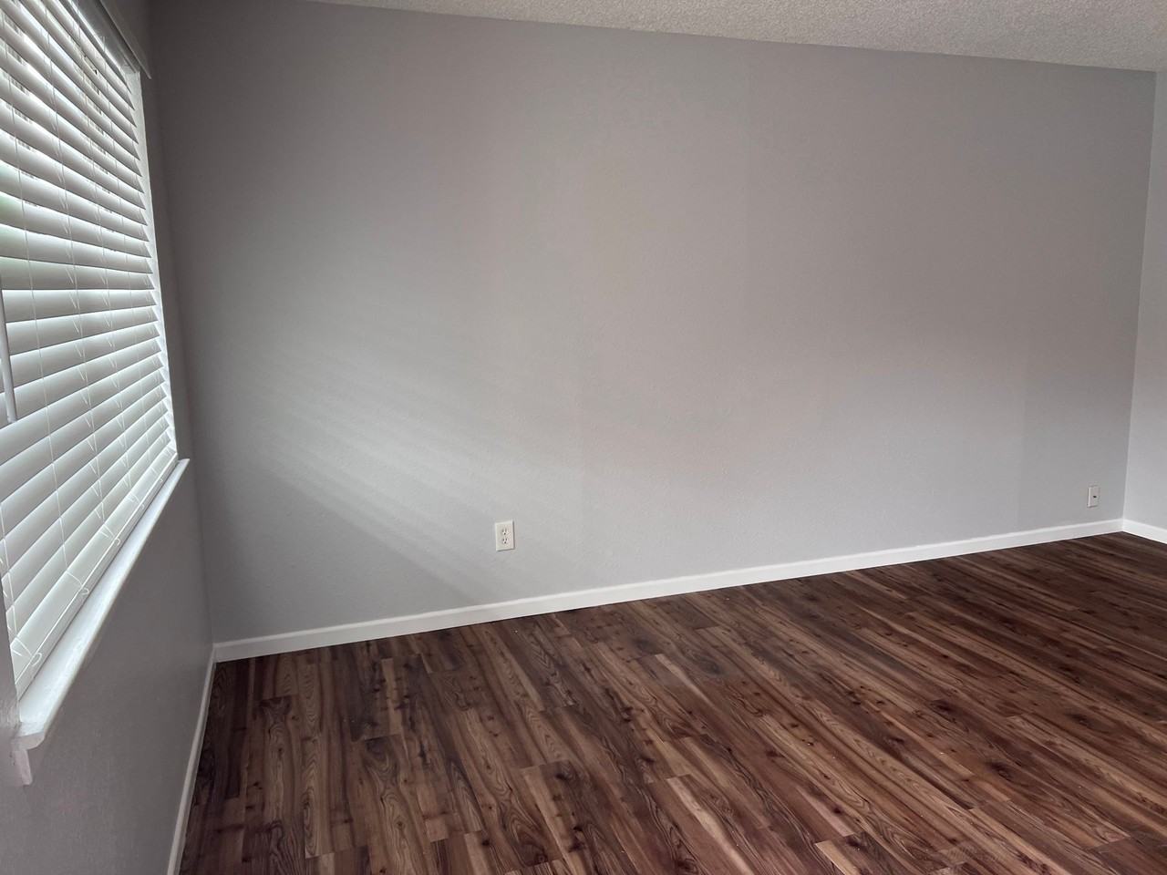 Renovated 1 bed 1 bath - Photo 4 of 6