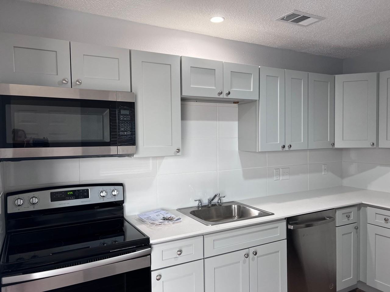 Renovated 1 bed 1 bath - Photo 6 of 6