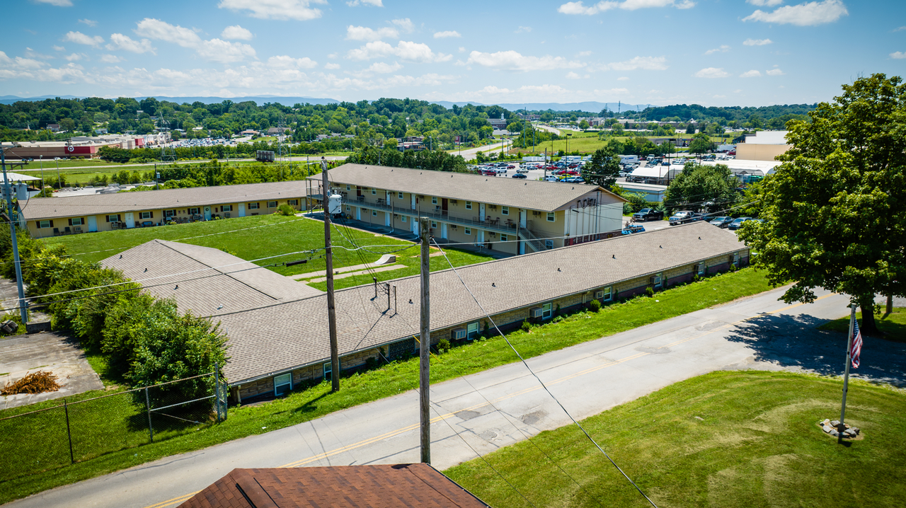 Whitecrest Apartments LLC - Photo 2 of 7