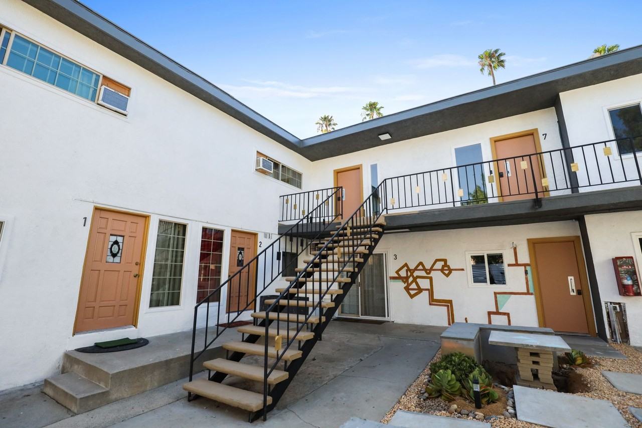 2561 W Avenue 30 Apartments - Photo 5 of 16