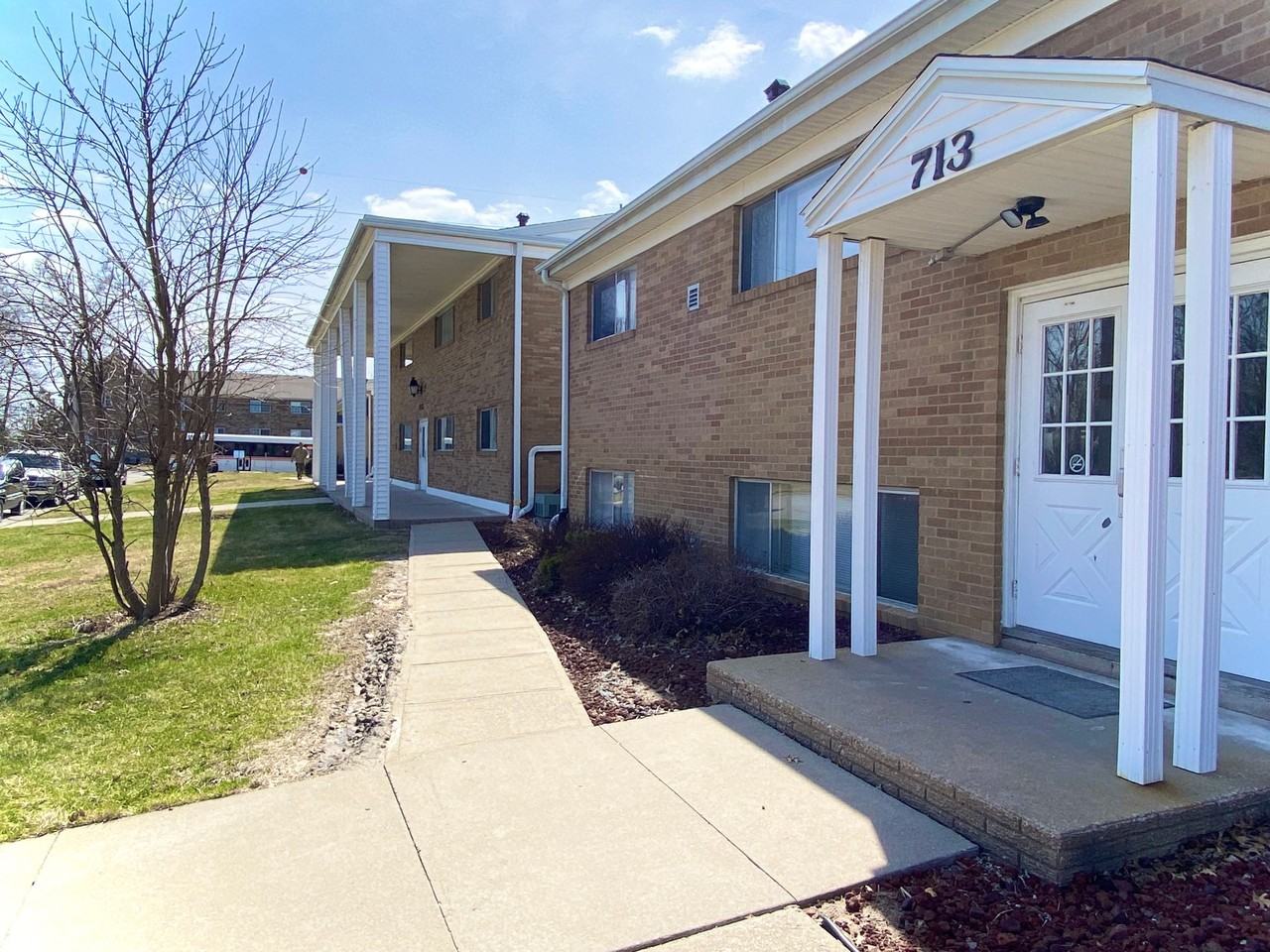 Carriage Hill - Photo 2 of 14