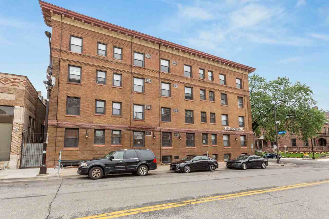 Haverhill Apartments - Photo 3 of 24