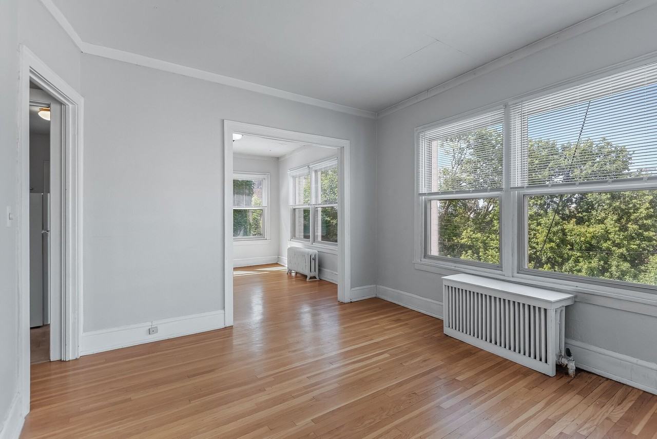 214 Oak Grove | Origen Living - Photo 3 of 16