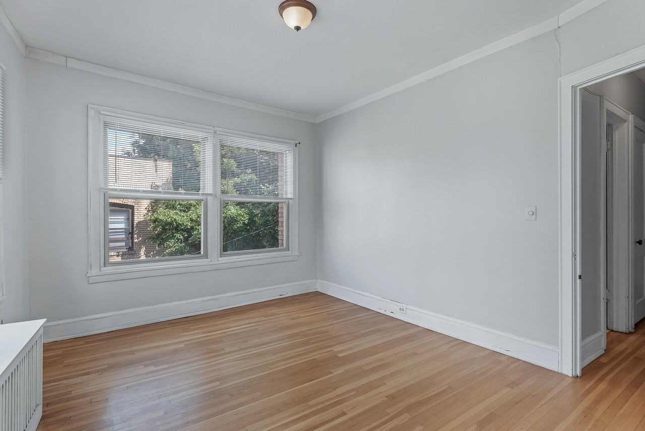 214 Oak Grove | Origen Living - Photo 5 of 16