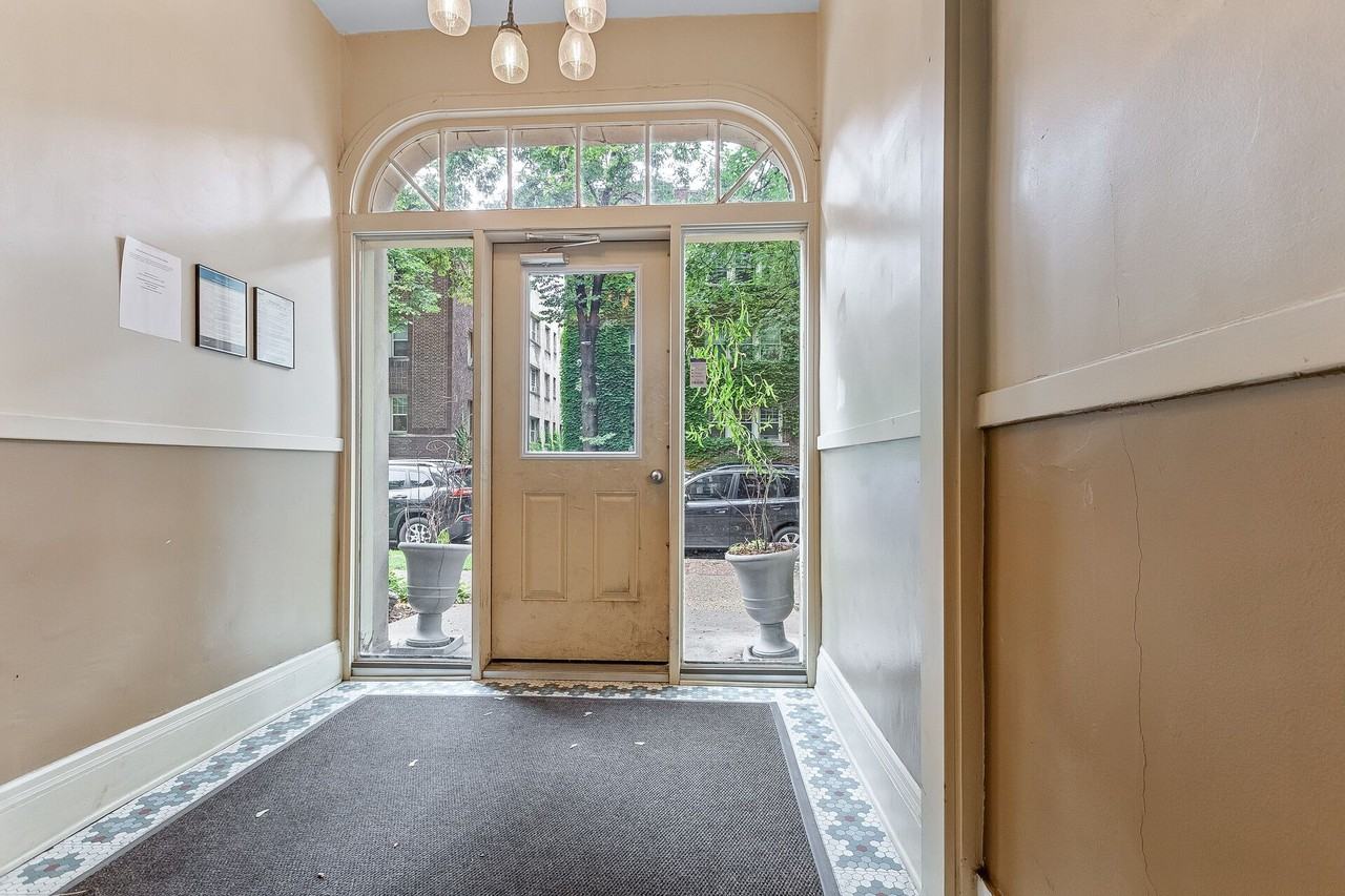 2219 Garfield Ave Apartments | Origen Living - Photo 4 of 24