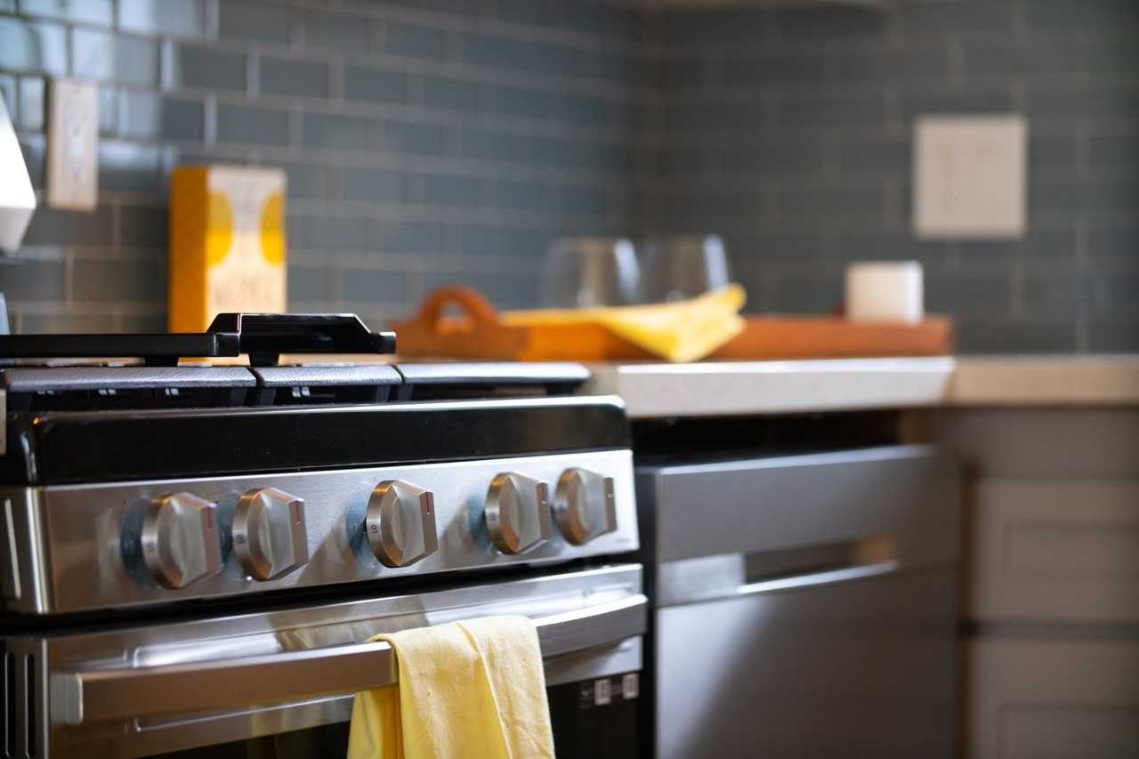 Tustin Palms Apartment Homes - Photo 4 of 32