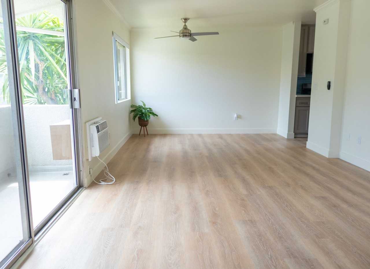 Tustin Palms Apartment Homes - Photo 7 of 32