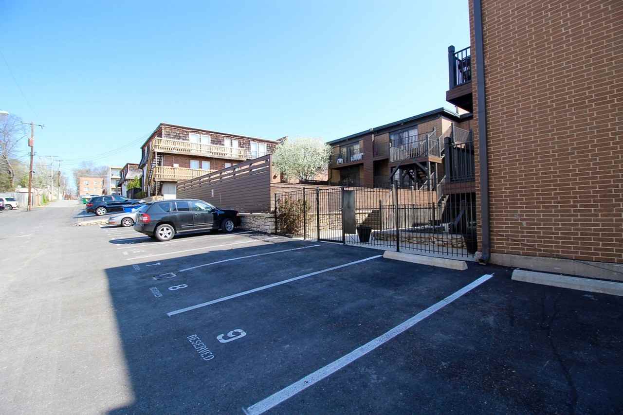 Plaza 44 Apartments - Photo 5 of 8