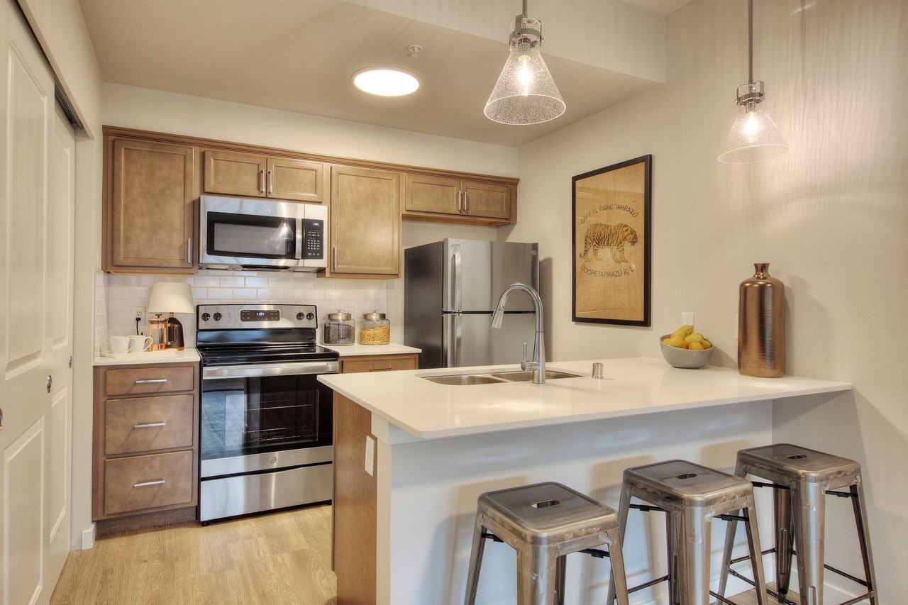 Alder Walk Apartments - Photo 2 of 28