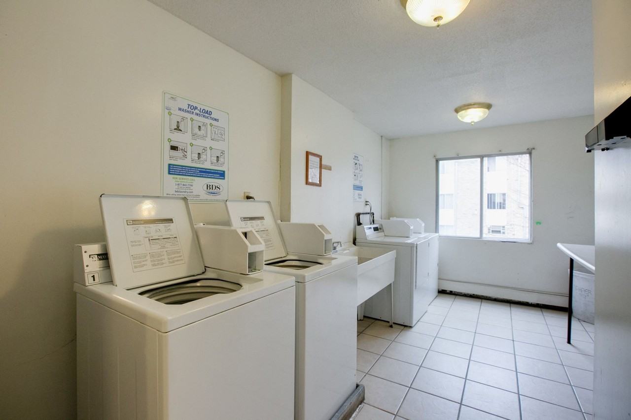 Woodbridge Terrace Apartments - Photo 7 of 7