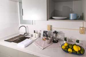 featured image of 2405 1/2 Pacific Ave