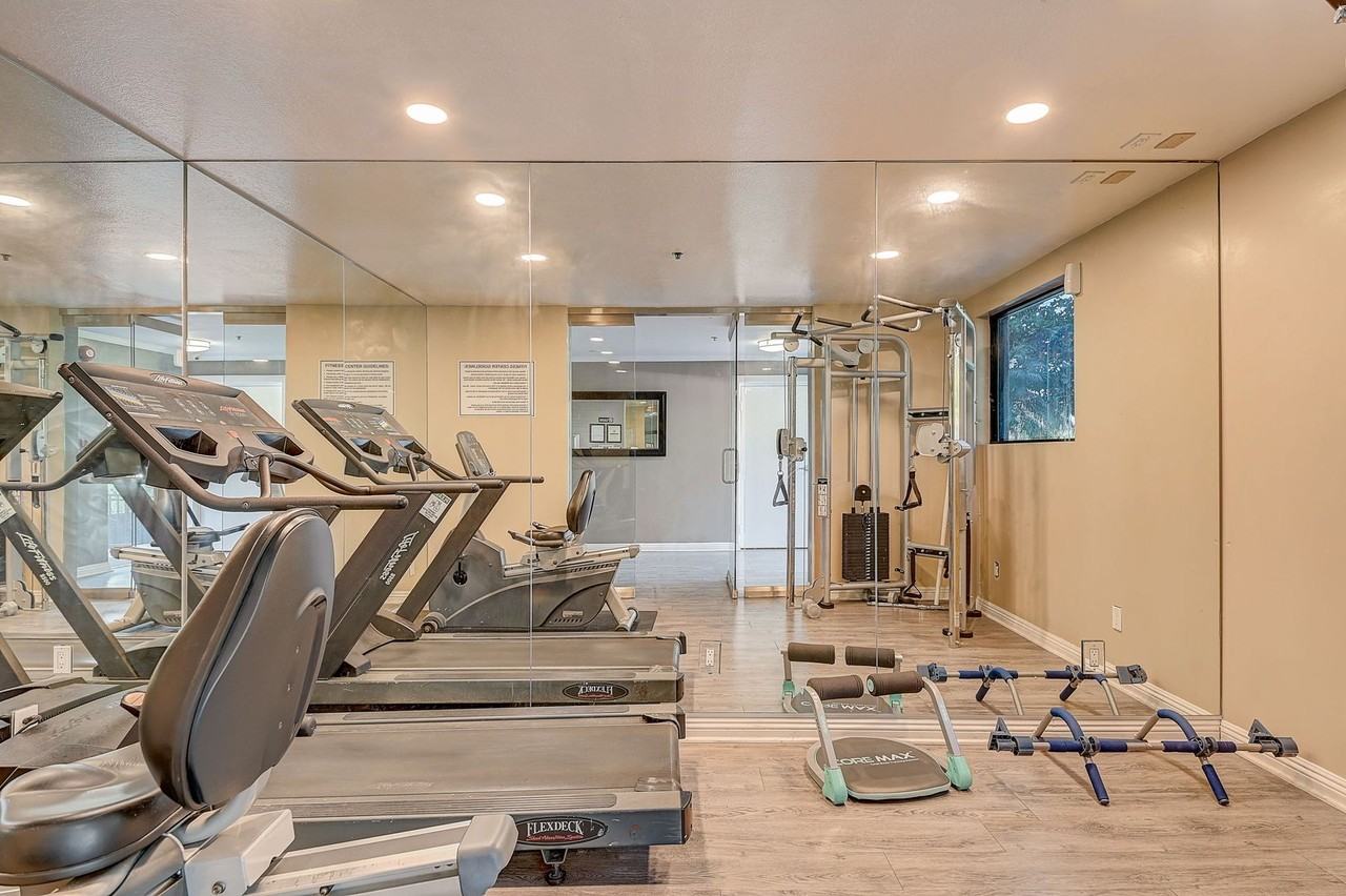 14900 Moorpark Street - Photo 3 of 28