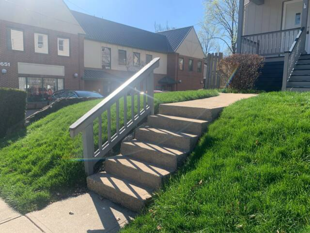 2639 Observatory Ave. - Photo 3 of 21