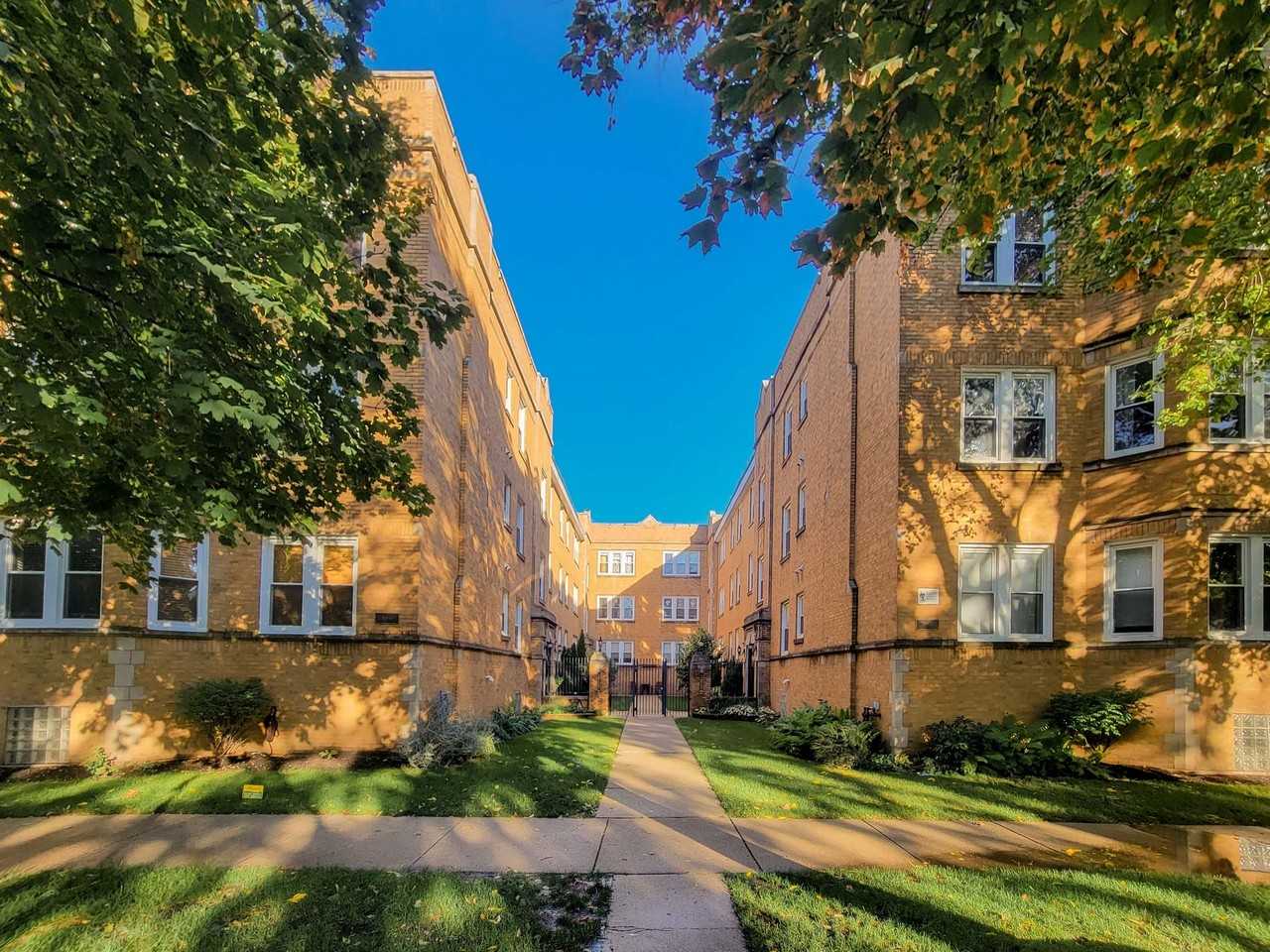 4845-51 N. Wolcott - Photo 2 of 8