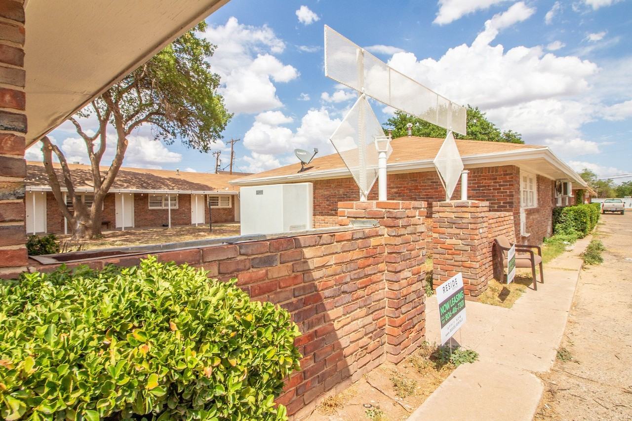 CK Shade Tree Apartments - Photo 2 of 18