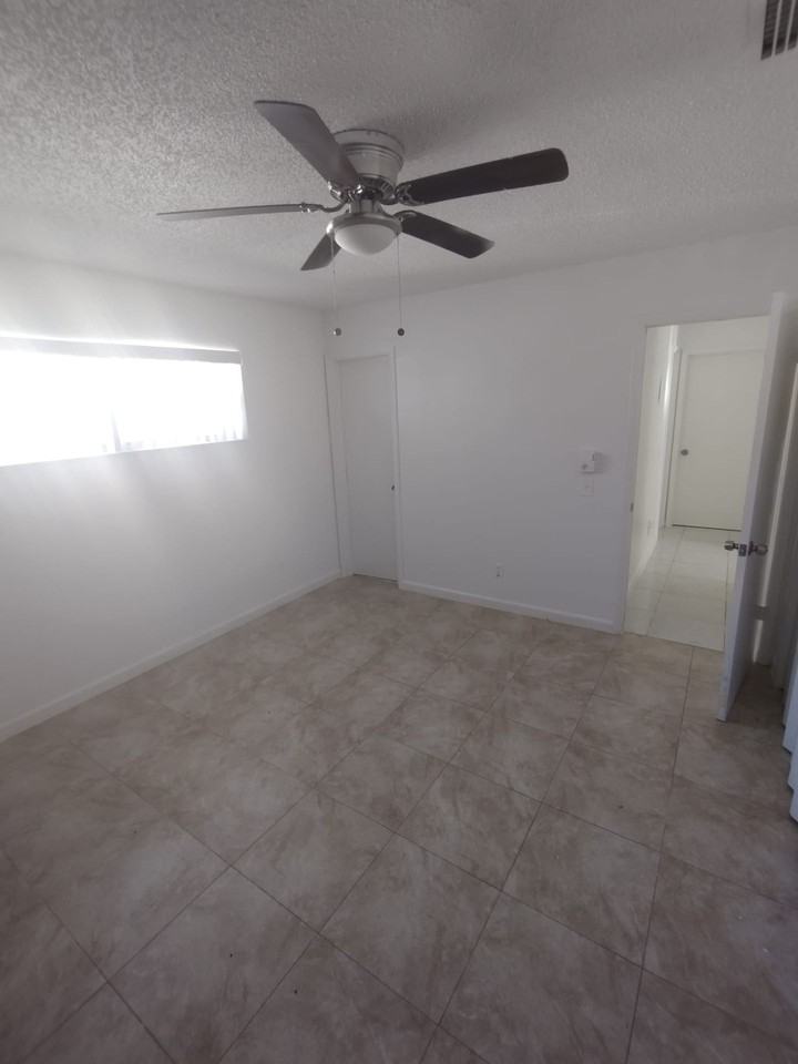 6033 Miramar LLC - Photo 4 of 14