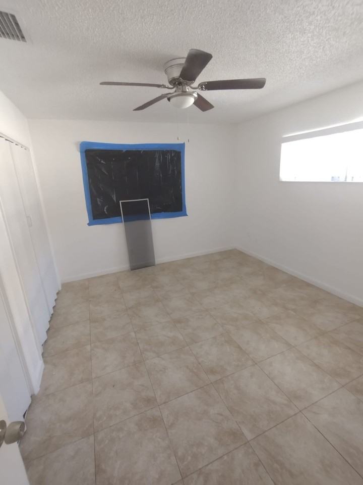 6033 Miramar LLC - Photo 6 of 14