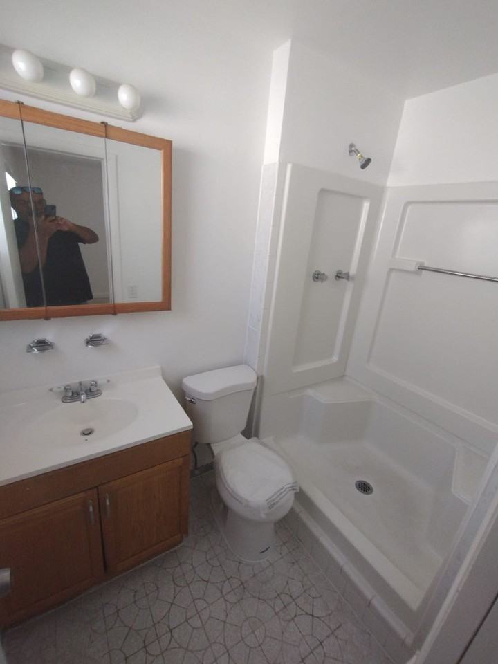 6033 Miramar LLC - Photo 7 of 14