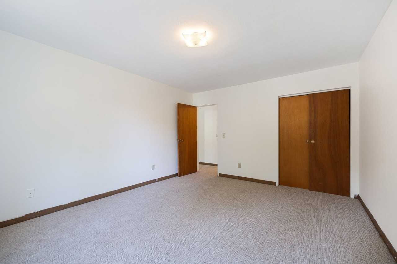 1776 St. Clair Ave - Photo 3 of 18