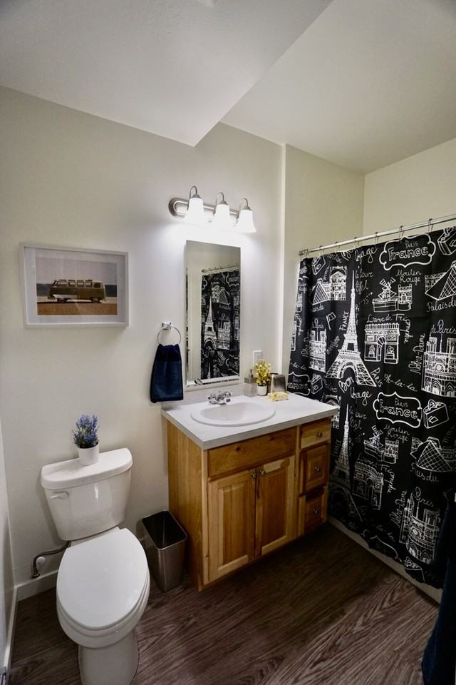 Majestic - Photo 7 of 8