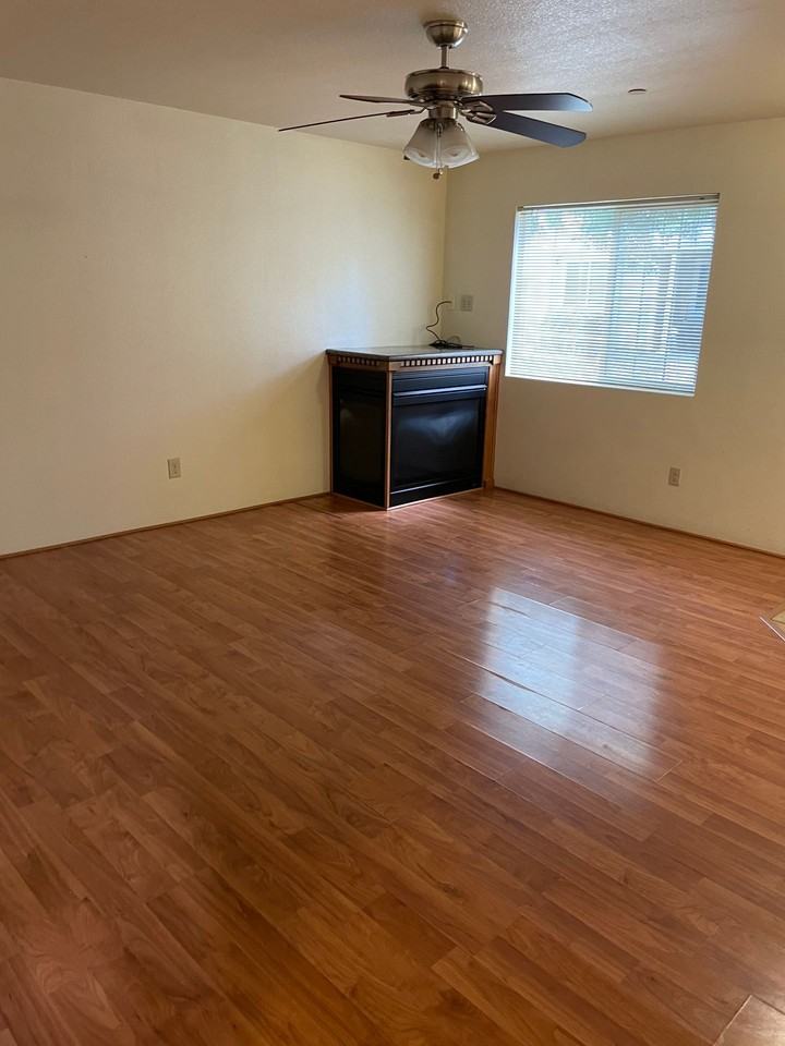 Lafayette Park - Photo 5 of 45