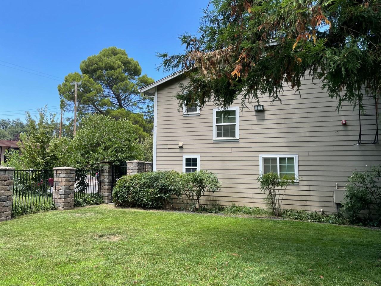 Lafayette Park - Photo 7 of 45