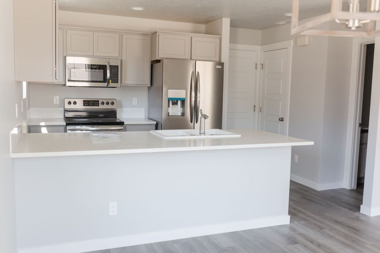 Townhomes at Jericho - Photo 4 of 16