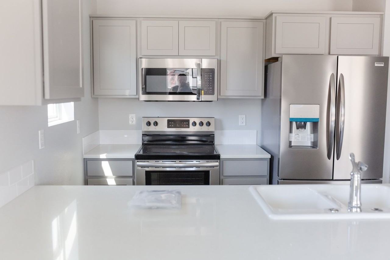 Townhomes at Jericho - Photo 7 of 16