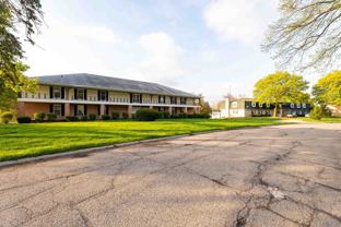 ONE11 COLLECTION - GRAND BLANC - Photo 1 of 1