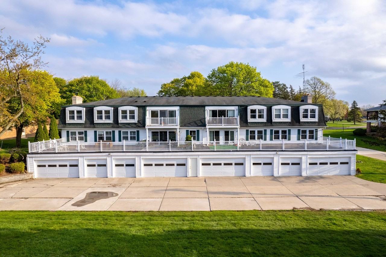 ONE11 COLLECTION - GRAND BLANC - Photo 3 of 8