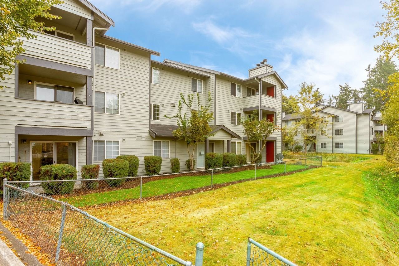 Brookside Gardens Apartments - Photo 7 of 7