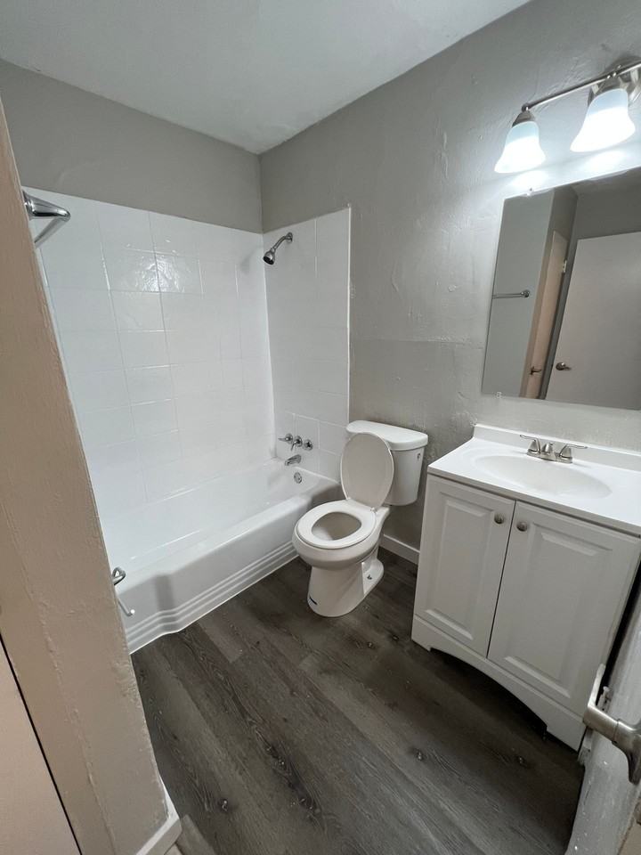 Meramec Apartments - Photo 7 of 15