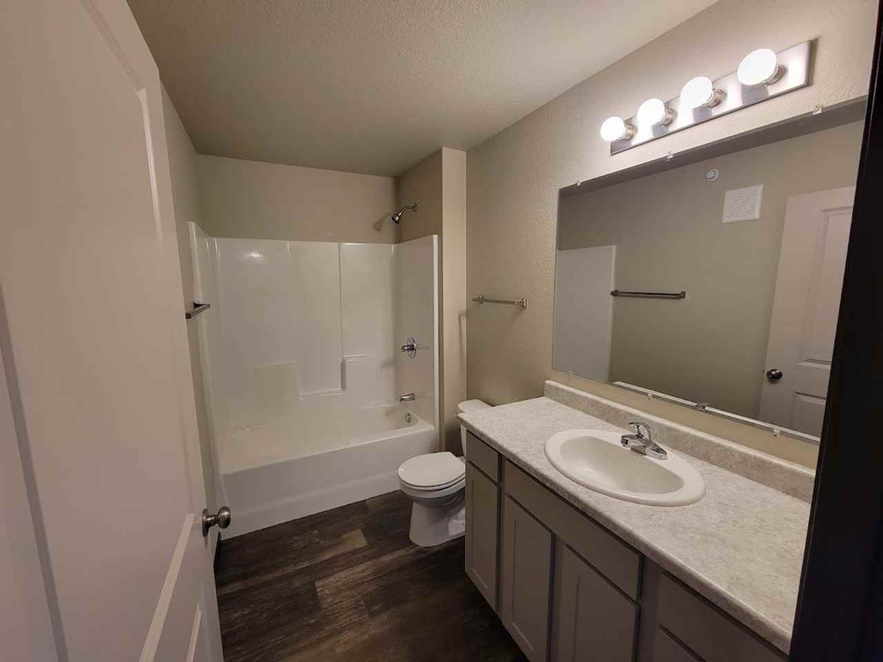 Countryside Apartments - Photo 3 of 8